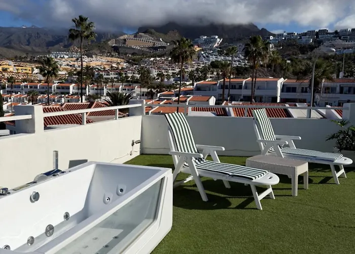 Malibu Park Chill & Sun